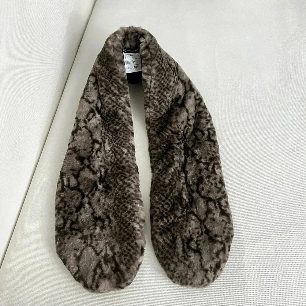 I.N.C Pull-Through Faux -Fur Scarf Snake Print Gray And Black Cozy